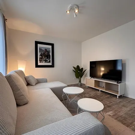 Bw Living - Schoenauer Strasse 아파트